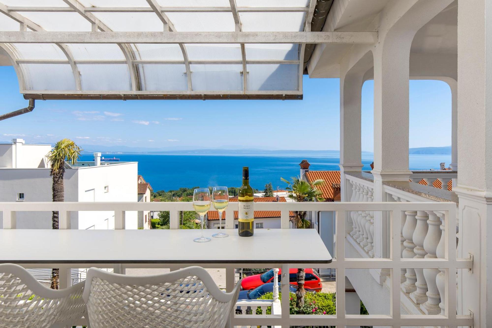 Villa Garden Apartment With Pool Opatija Eksteriør billede